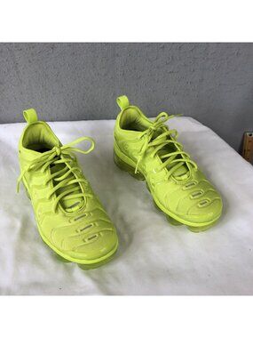 Nike Air Vapormax Plus Shoes Womens Size 9.5 Volt Yellow Mesh Sneaker DX1784-300